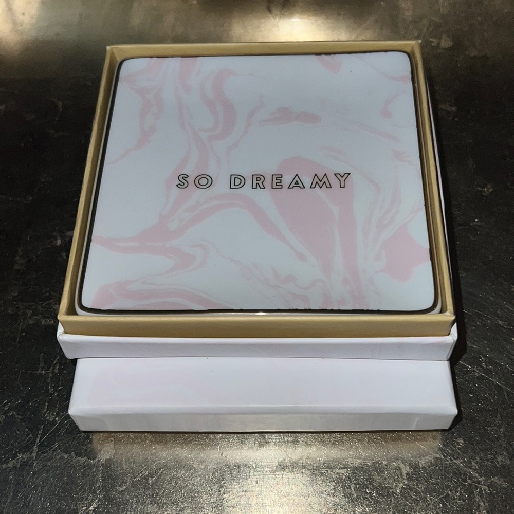 “SO DREAMY” gold metallic lettering/border on marbleized pink tray-gift box-NIB